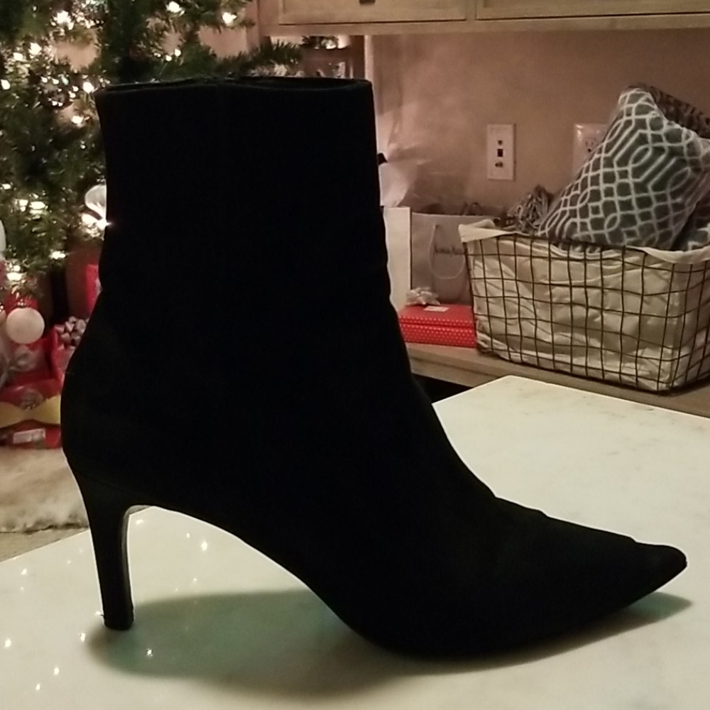 Black heeled boots, Pointed toe size 39